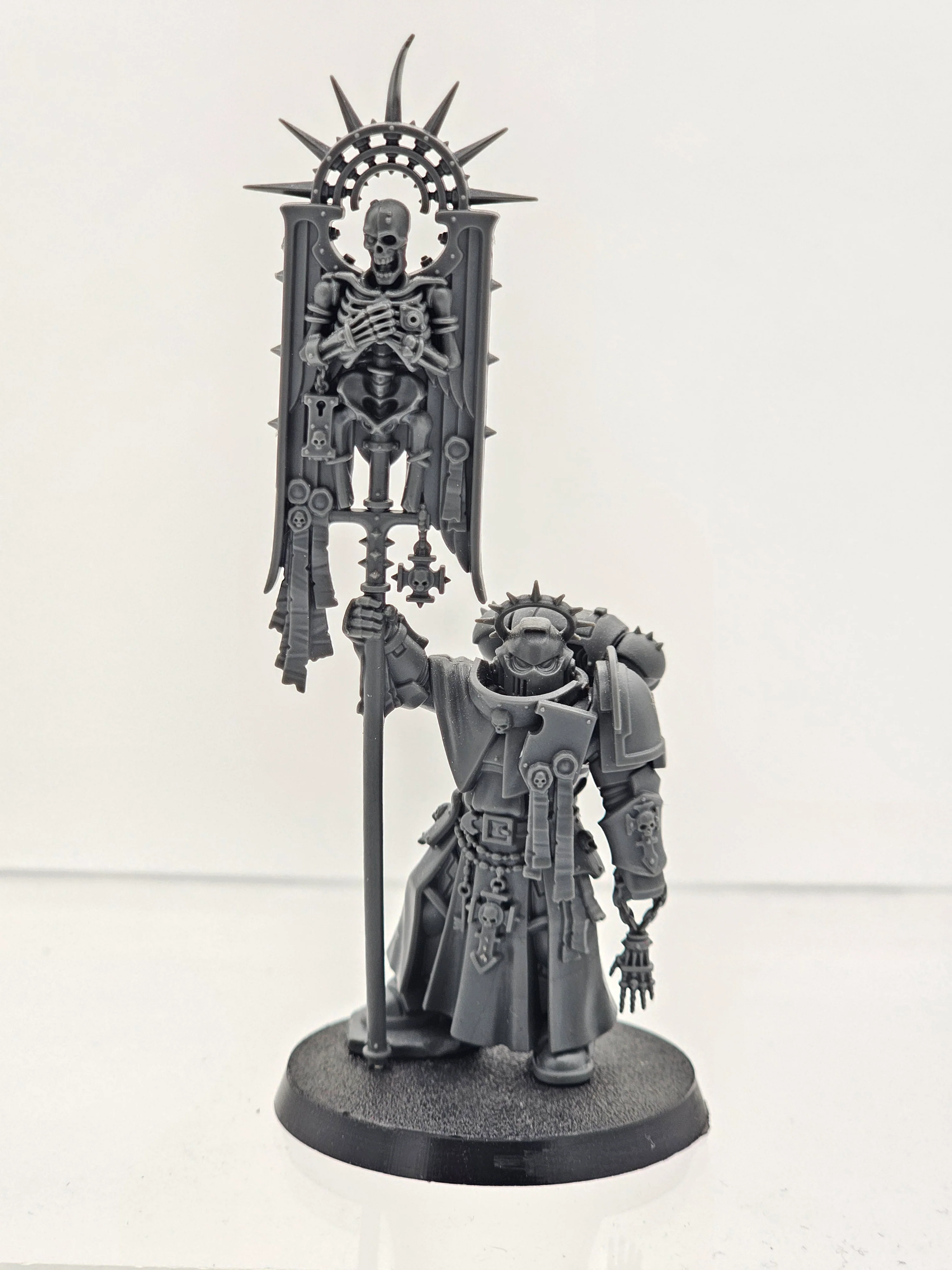 40K: Adeptus Astartes: Space Marines - Bladeguard Ancient (USED) Lot 1
