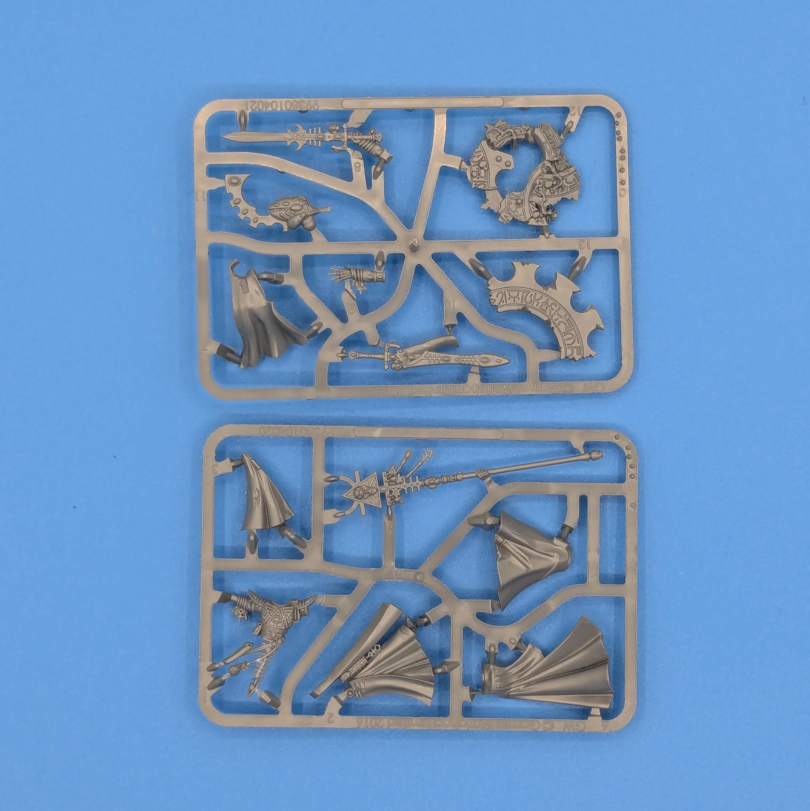 40K: Craftworlds Aeldari - Eldrad Ulthran (USED) (On Sprue no base) Lot 2