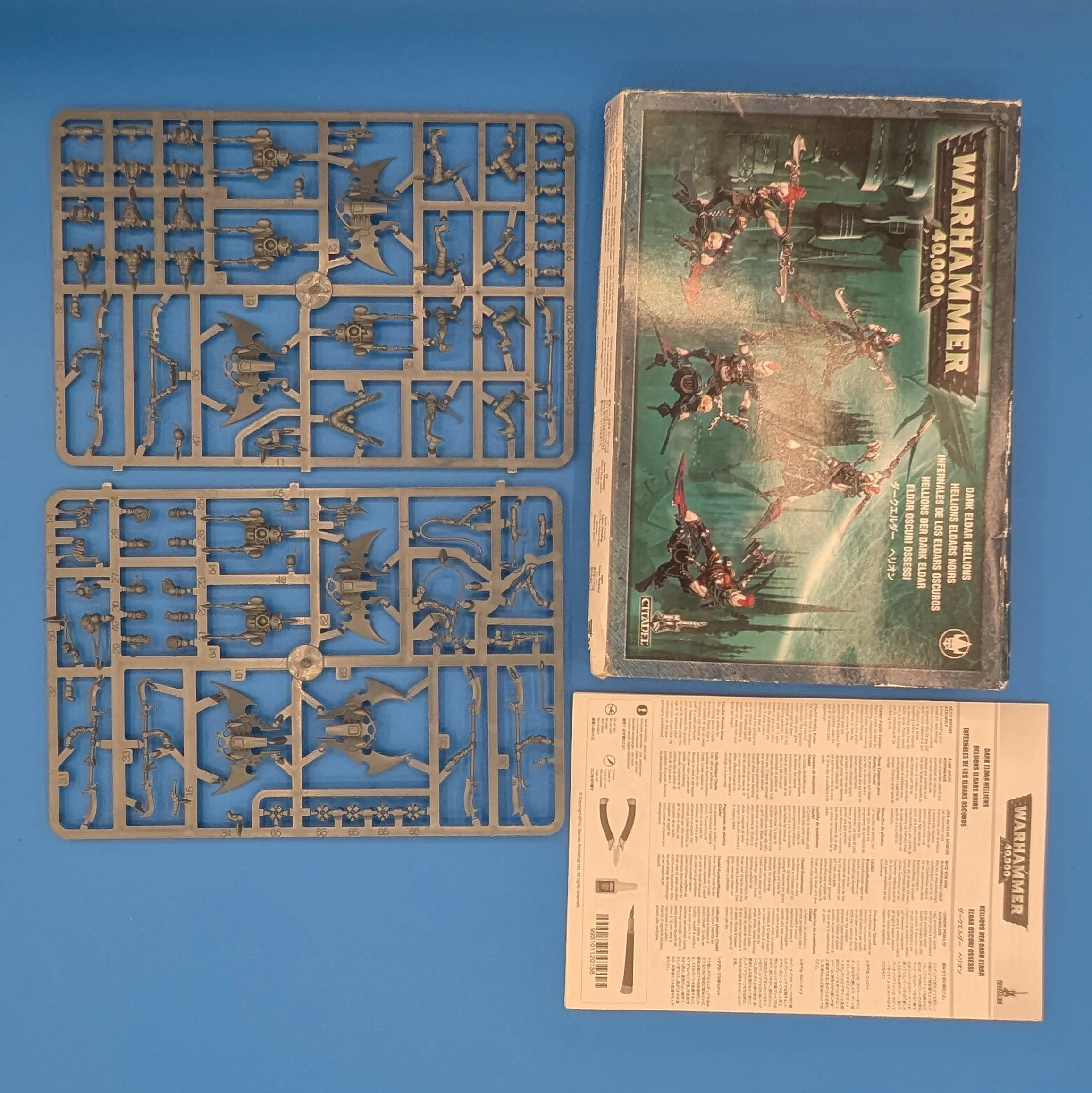 40K: Dark Eldar - Hellions (USED) (On Sprue NO bases) Lot 1