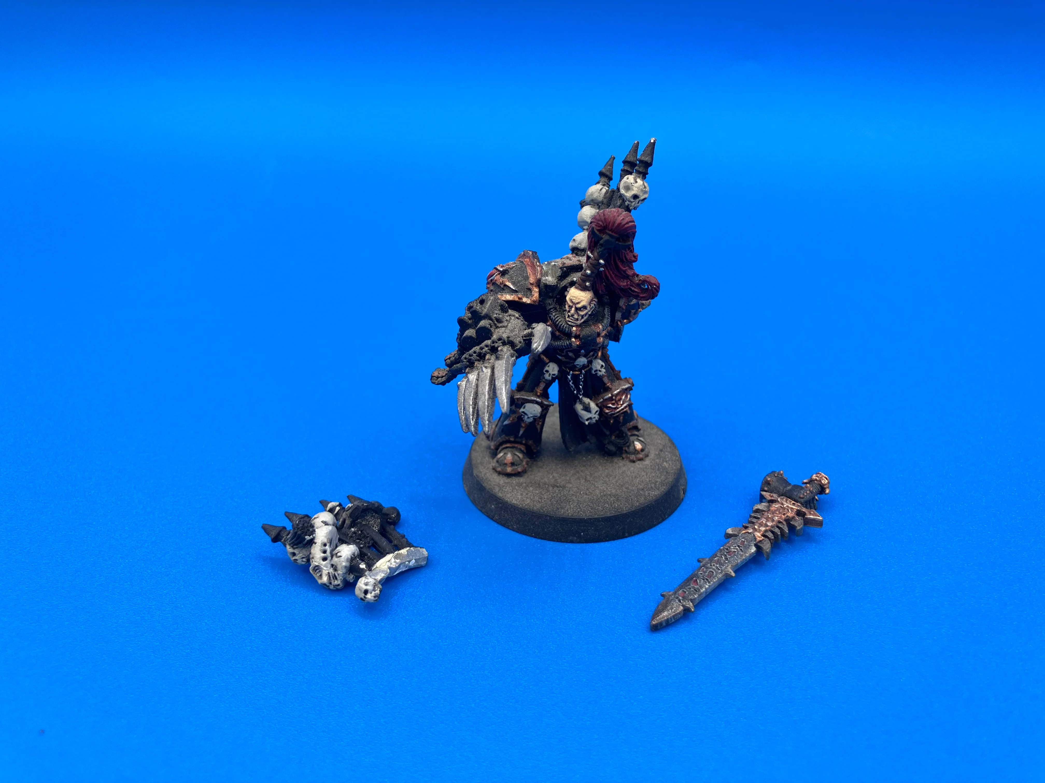 40K: Heretic Astartes: Chaos Space Marines - Abaddon the Despoiler (USED) (OOP, METAL) Lot 1