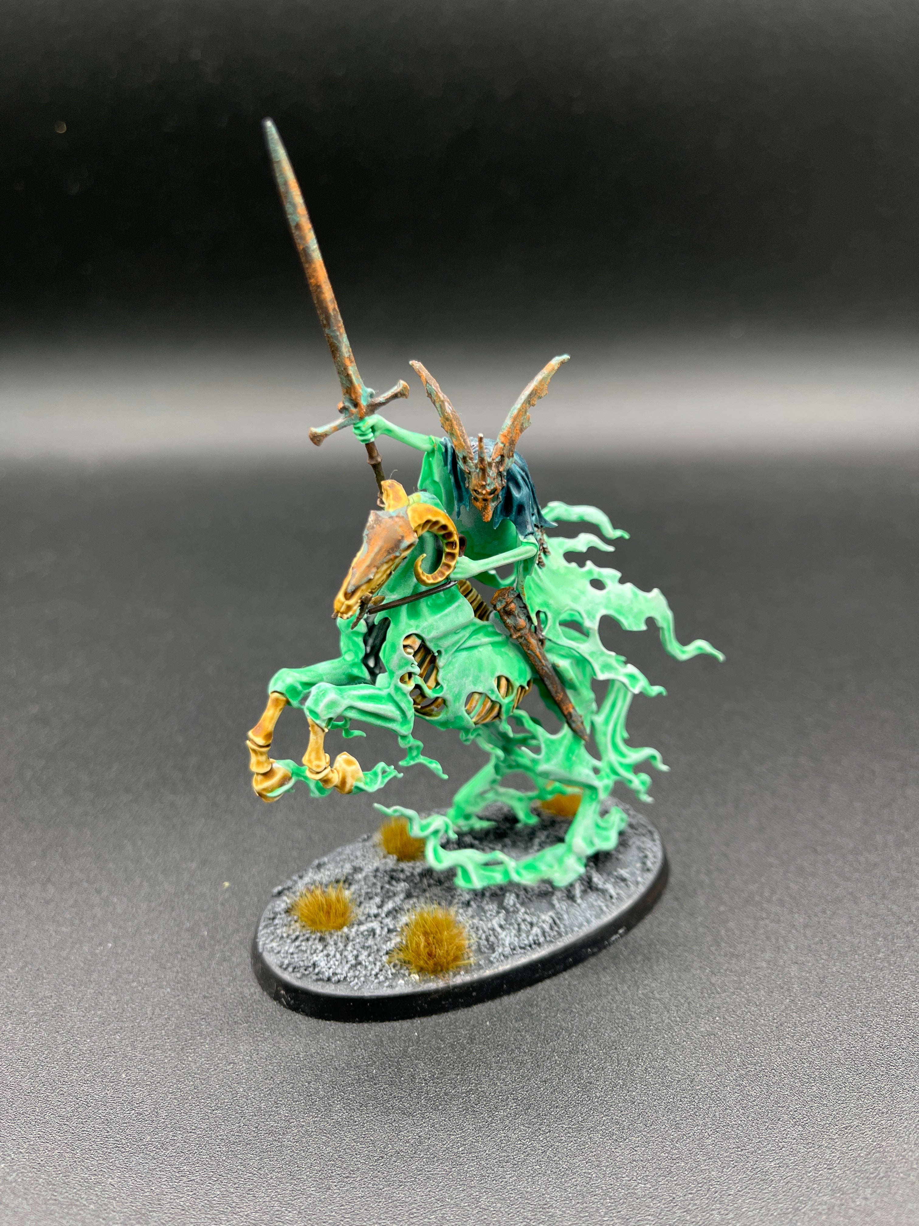 Age of Sigmar: Nighthaunt - Knight of Shrouds on Steed (USED)