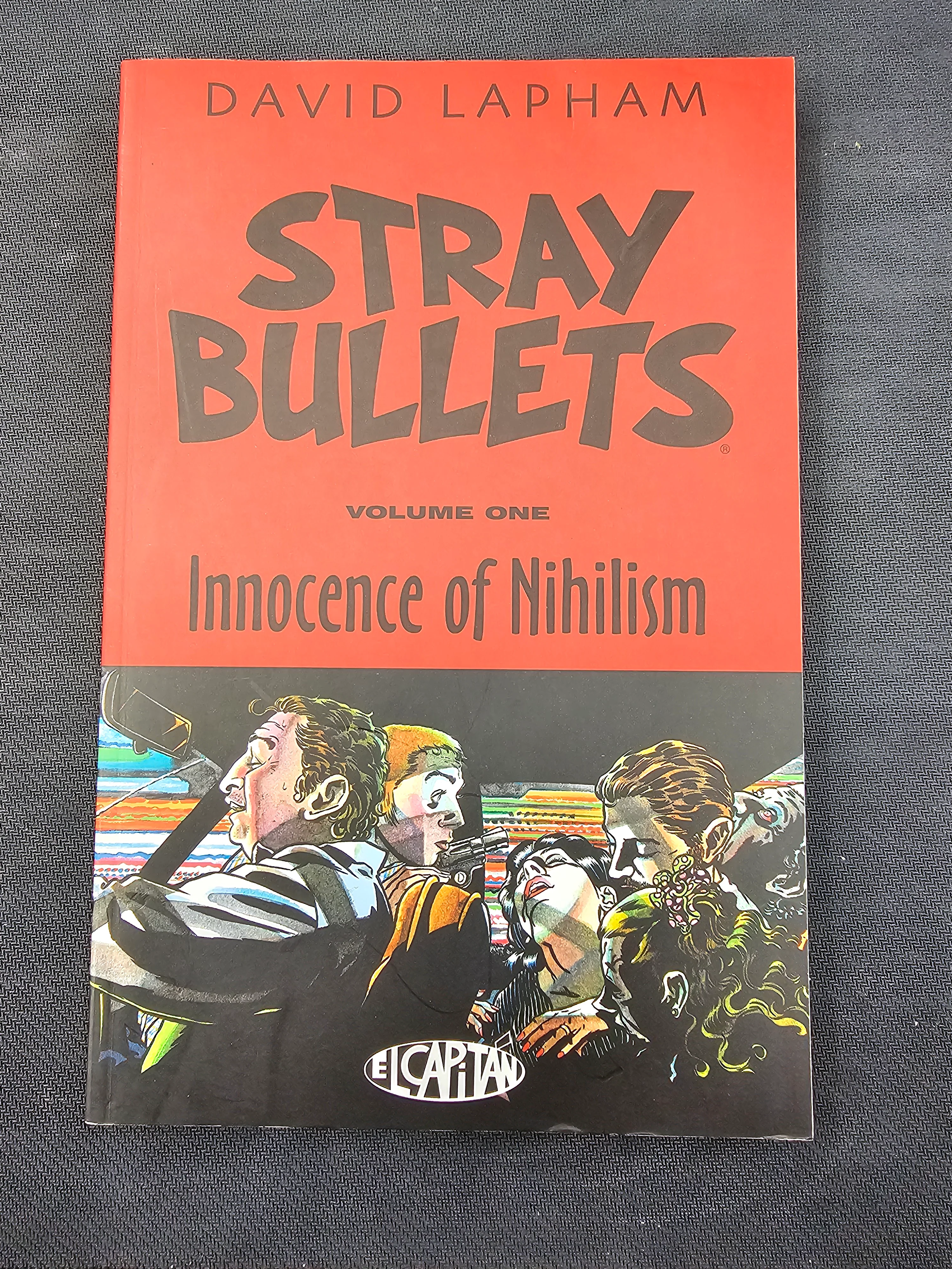 STRAY BULLETS VOL 01 INNOCENCE OF NIHILISM (USED)